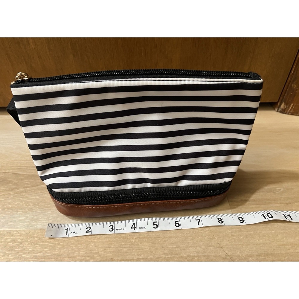 Unbranded Black White‎ Striped Wristlet Makeup Cosmetic Faux Brown Leather - Picture 6 of 8